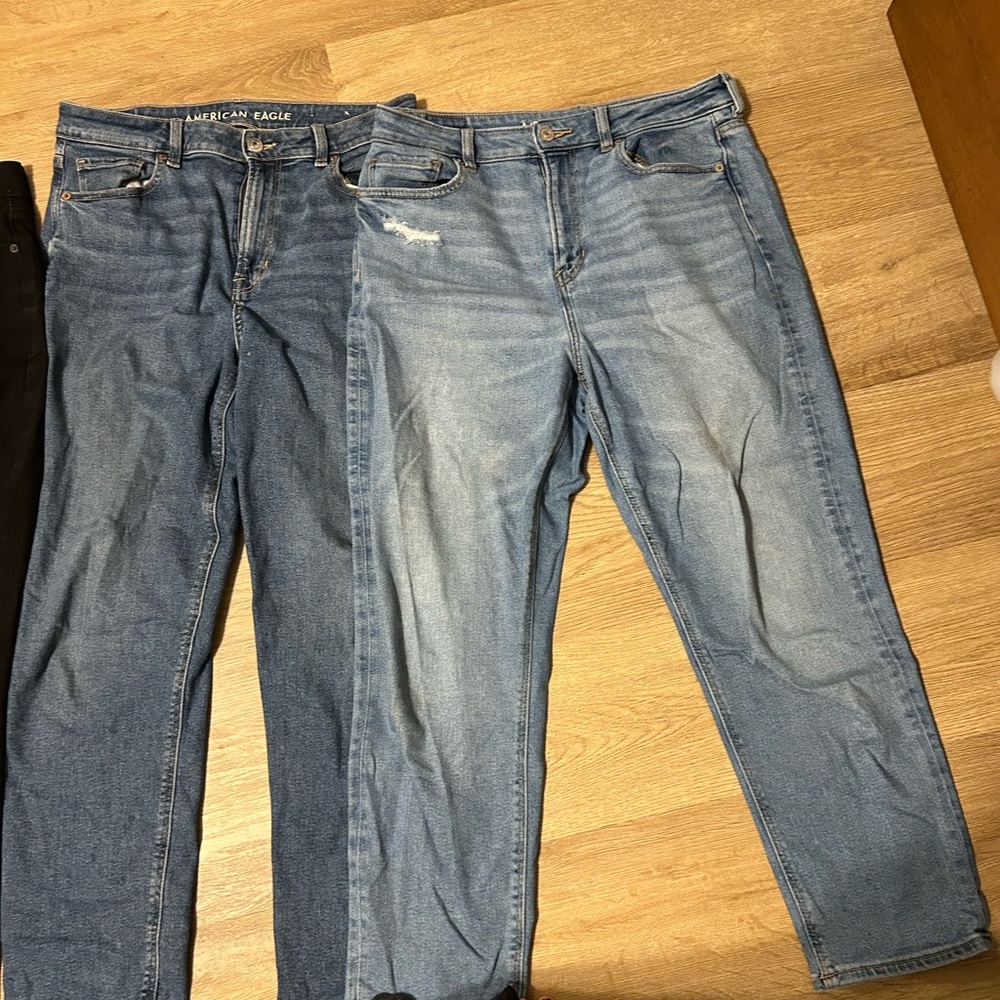 Two pairs of American eagle mom jeans